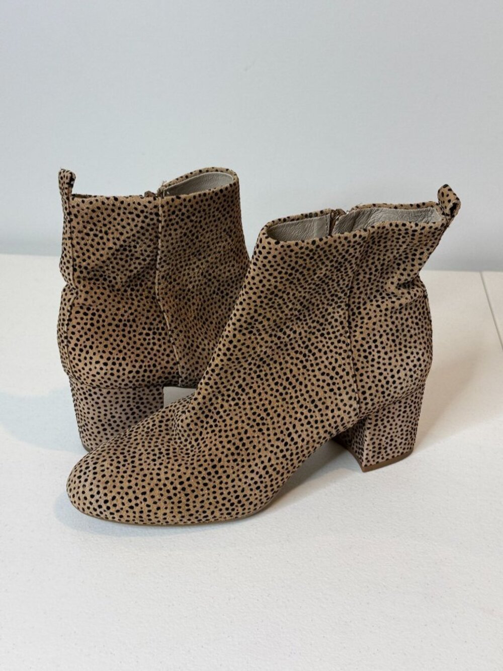 Gianni Bini Cheetah Print Leather Ankle Boots Size 7.5